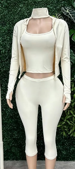Off-Duty Essential 4-Piece Capri Set